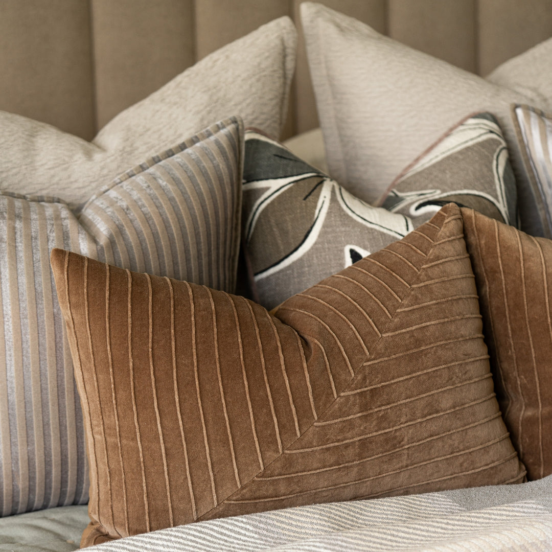 The Quilted Stitch Bed Set (Set of 8)