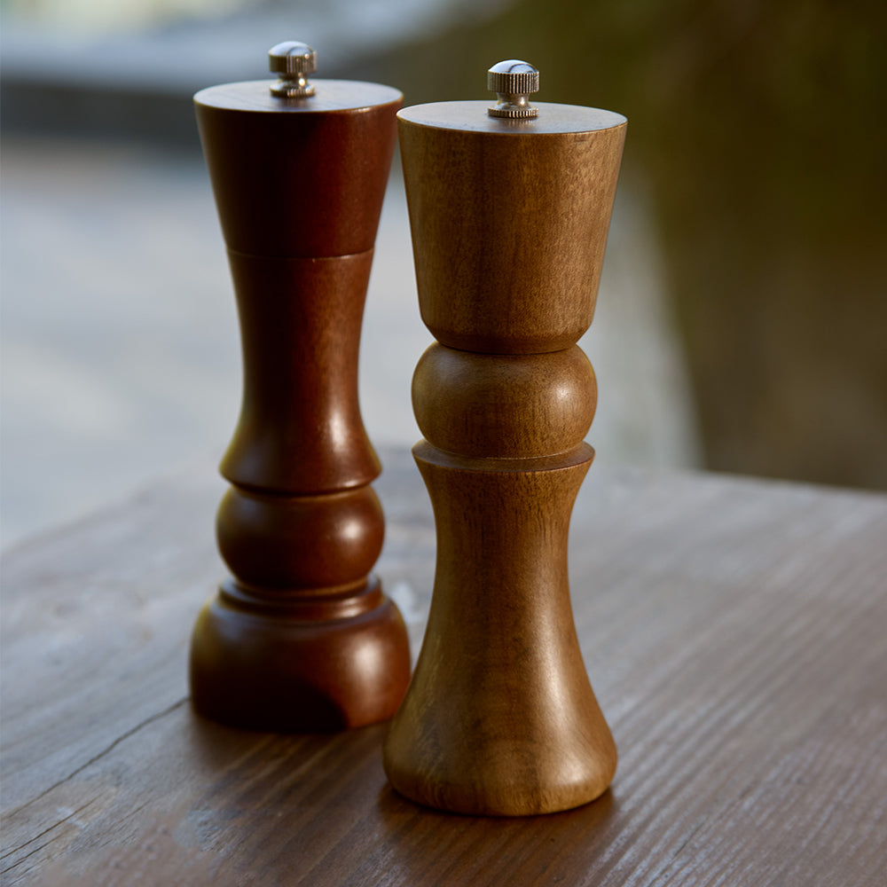 Kori_Salt_And_Pepper_Grinder_Set_Of_2_Amaara_Home