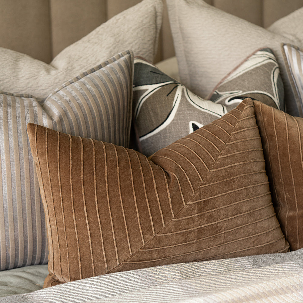 Velvet_Geometric_Elegance_Cushion_Amaara