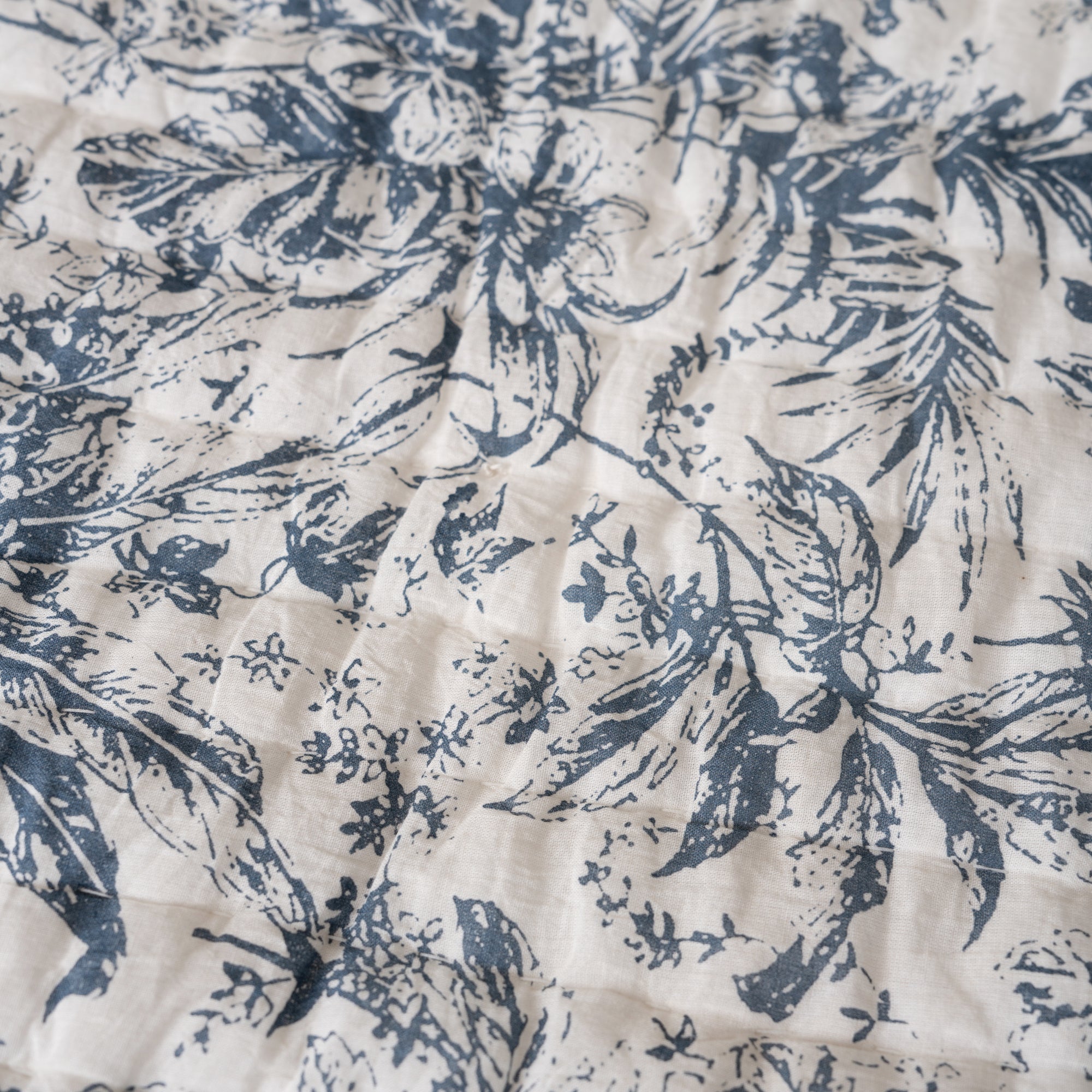 Tropical Silhouette Bed Set (Set of 7)