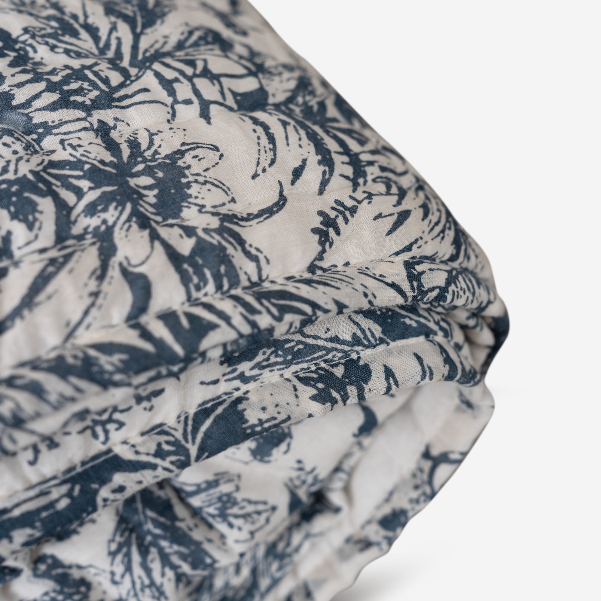 Tropical Silhouette Bed Set (Set of 7)