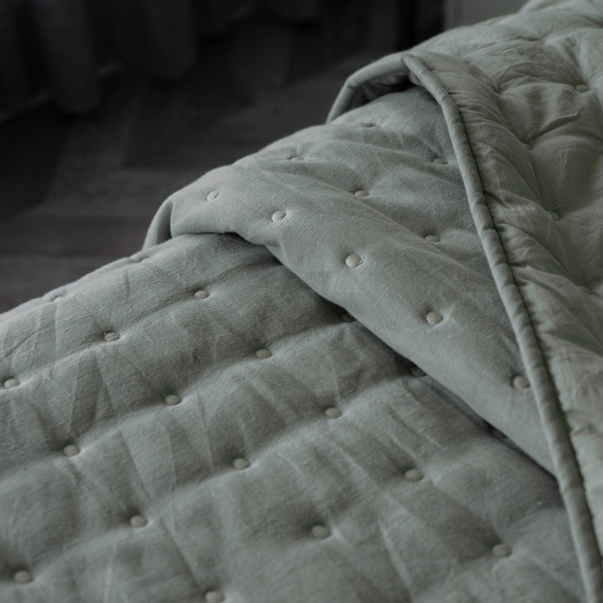 The Quilted Stitch Bed Set (Set of 8)