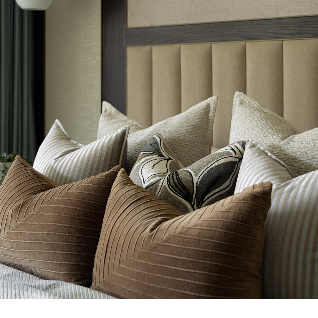 The Quilted Stitch Bed Set (Set of 8)